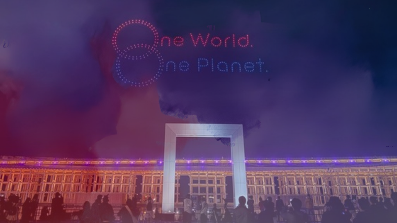 大阪・関西万博One World, One Planet.のドローンショー